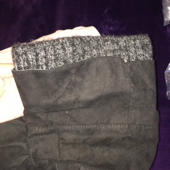 Black flat boots - Picture 3 of 4